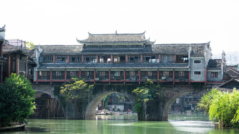Durante nuestro viaje a China visitamos Fenghuang