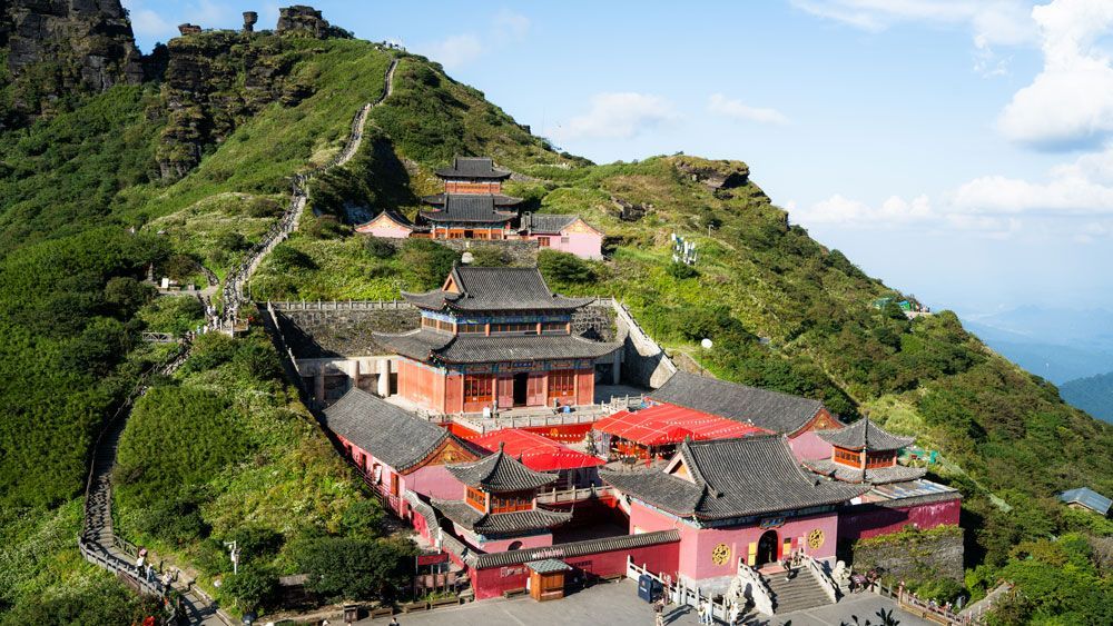 En un viaje a China no puede faltar la visita a los templos de Fanjingshan.